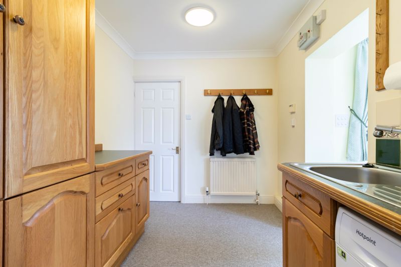 6 Rushton Avenue South Godstone